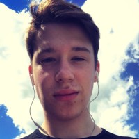 Влад Поспелов